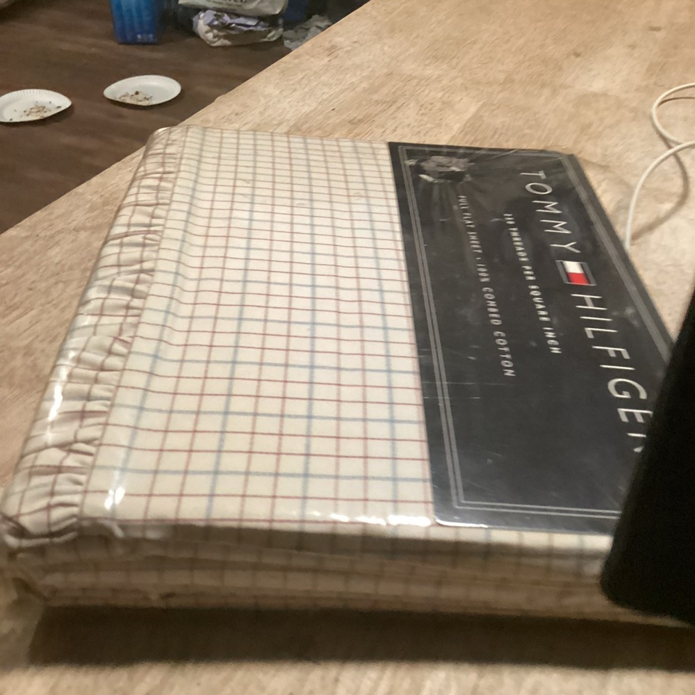 Tommy Hilfiger Rustic Romance Full Flat Sheet 250 TC Combed Cotton Plaid Cream